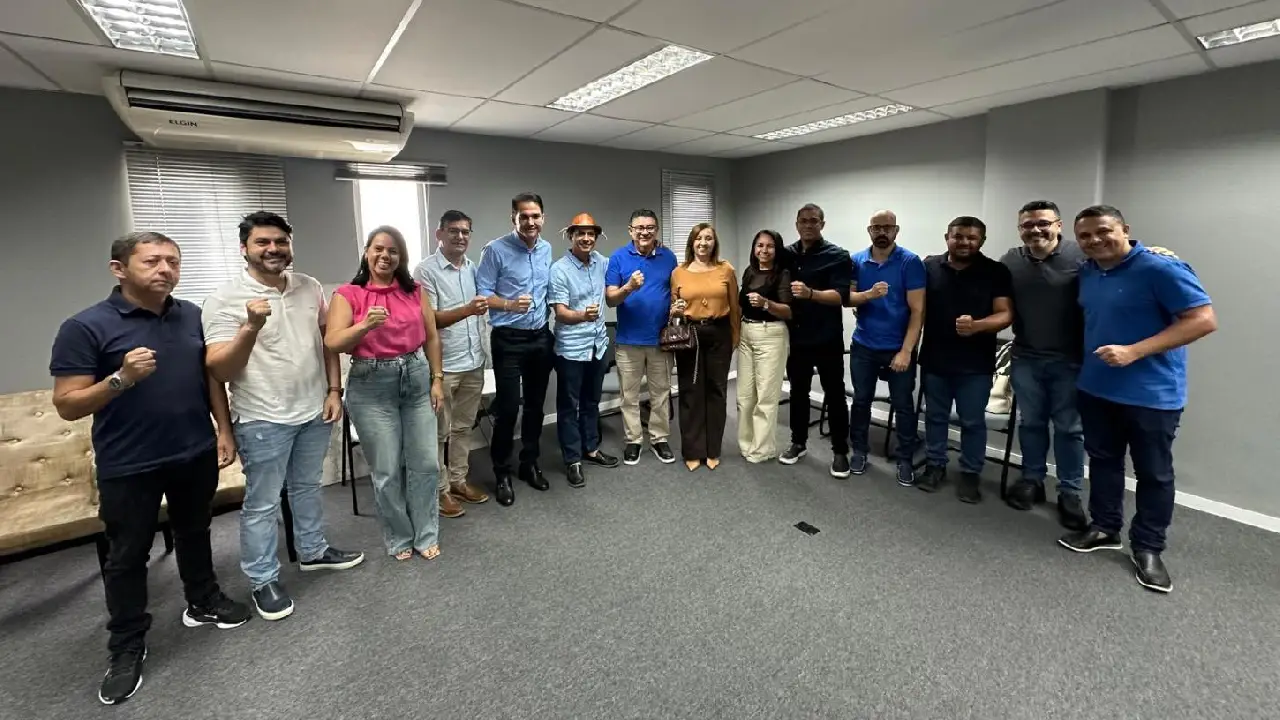 Allyson recebe apoio de prefeito, vice e vereadores de Várzea