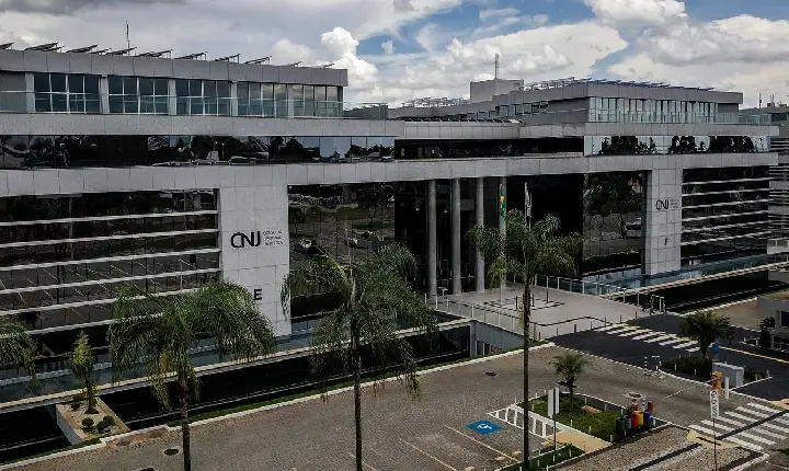 CNJ acaba com aposentadoria compulsória como punição máxima para juiz