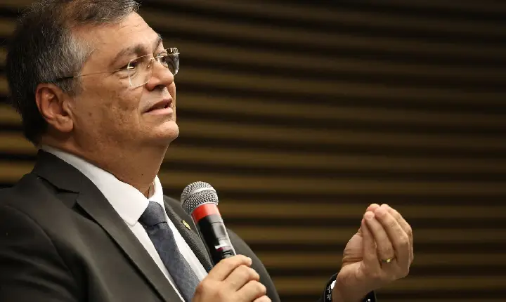 Dino determina plano emergencial de reestruturação da CVM