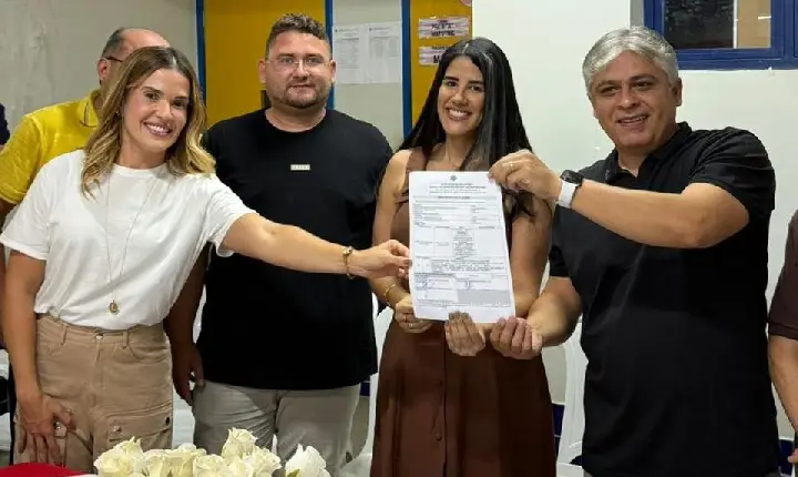 Dr. Artur Vale assina ordem de serviço de mais de meio milhão de reais para ampliação do CMEI