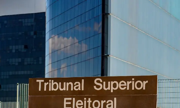 Eleições: TSE assina acordo com big techs para combater desinformação