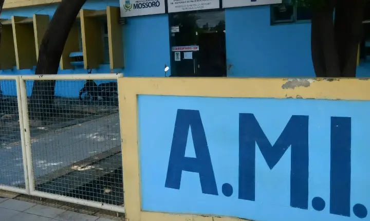 Mais de duas mil pessoas aguardam por consulta no AMI há, até, dois anos
