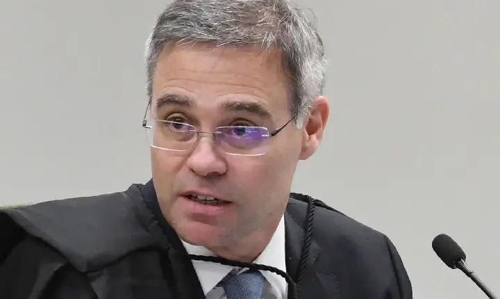 Mendonça diz que juiz não é estrela e deve assumir responsabilidades