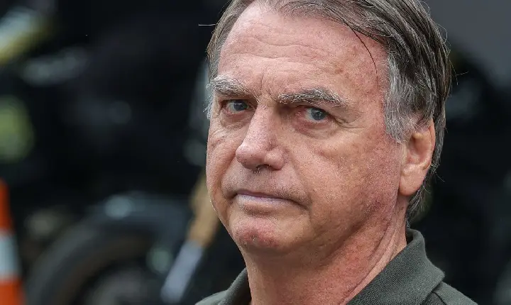 PGR defende que Bolsonaro seja mantido em prisão domiciliar