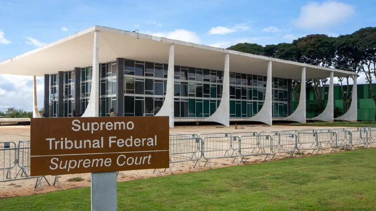 STF suspende julgamento de lei que proíbe jogos de azar