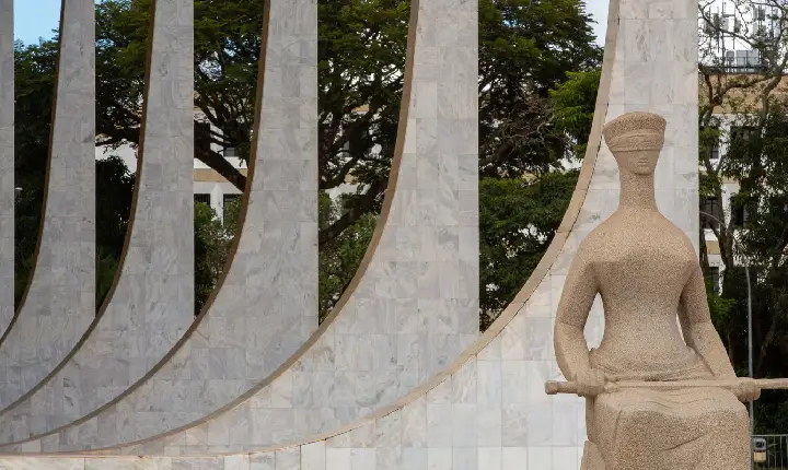 STF suspende julgamento de recurso para garantir revisão da vida toda 