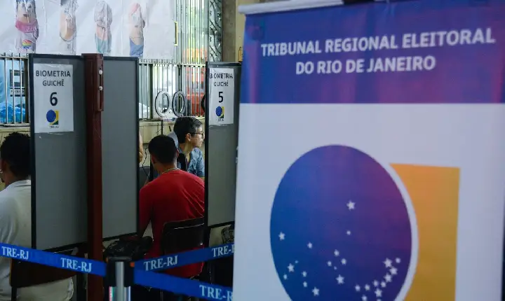 TRE-RJ faz plantão para regularizar situação de eleitores