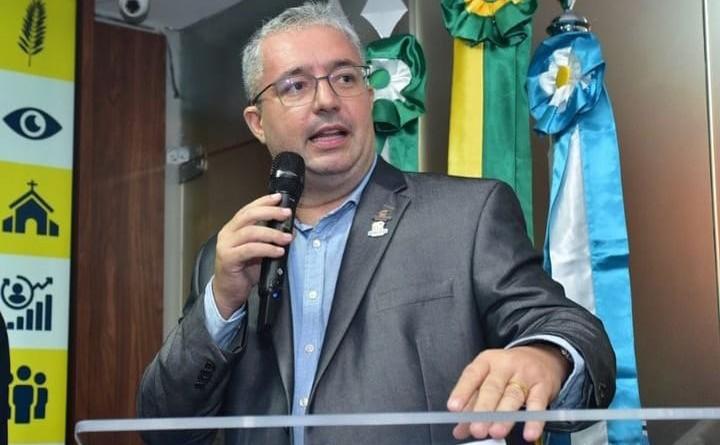 Ação de arborização marca o início das comemorações dos 80 anos do Sindilojas Mossoró