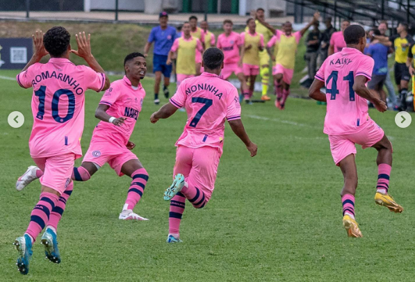 Laguna lidera Segunda Divisão com 9 pontos, e três times estão logo atrás com 6