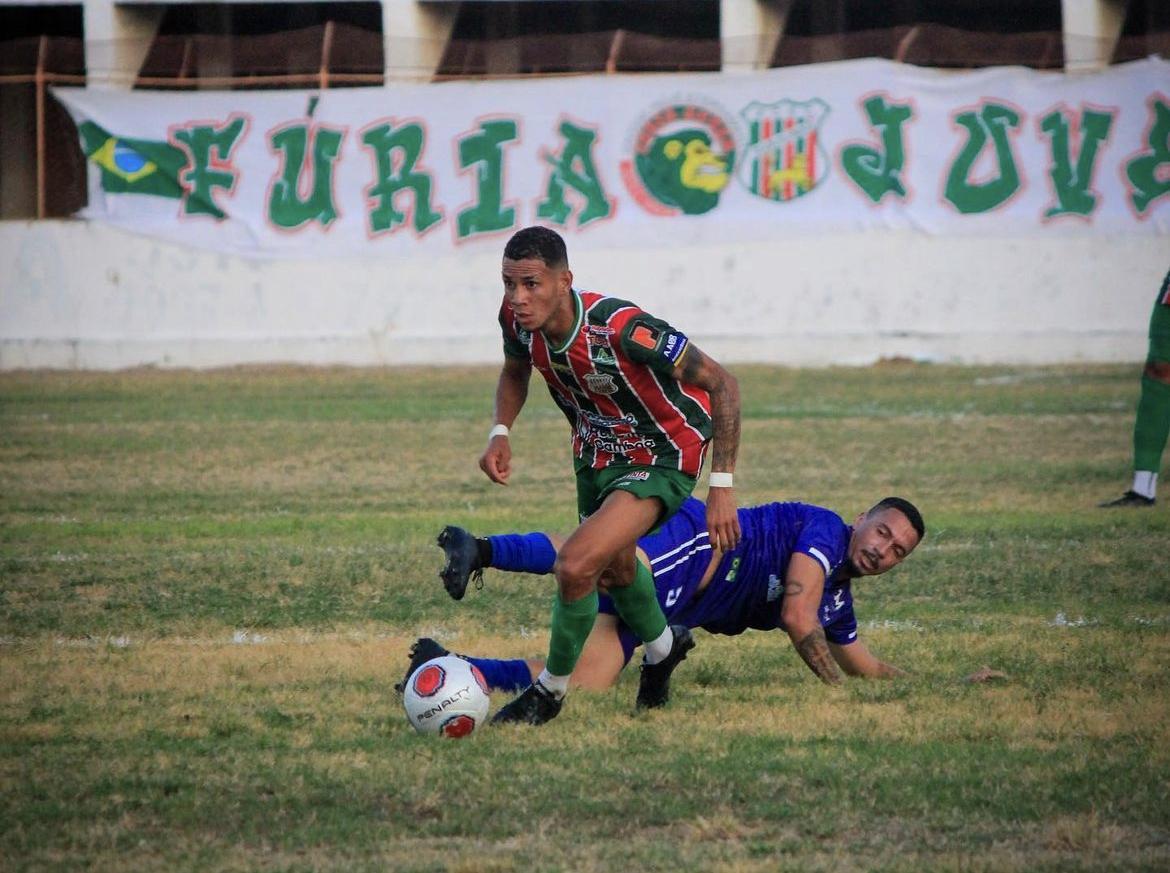 Baraúnas vence o Laguna e assume liderança da Segunda Divisão