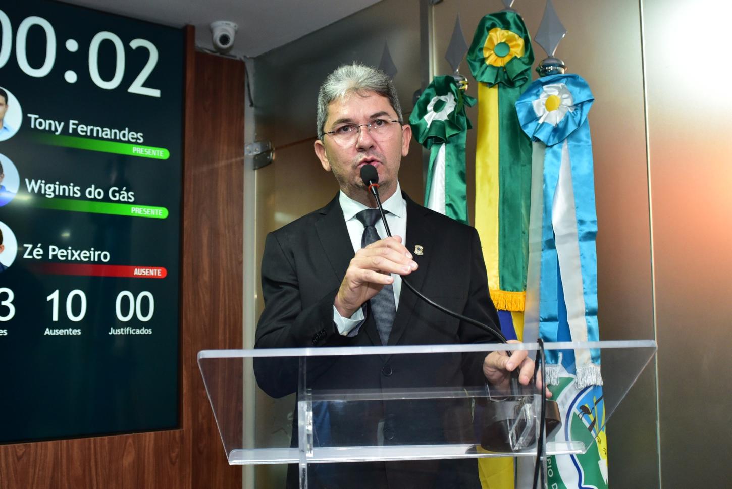 Vereador Ozaniel Mesquita cobra retorno de cirurgias ortopédicas no HRTM