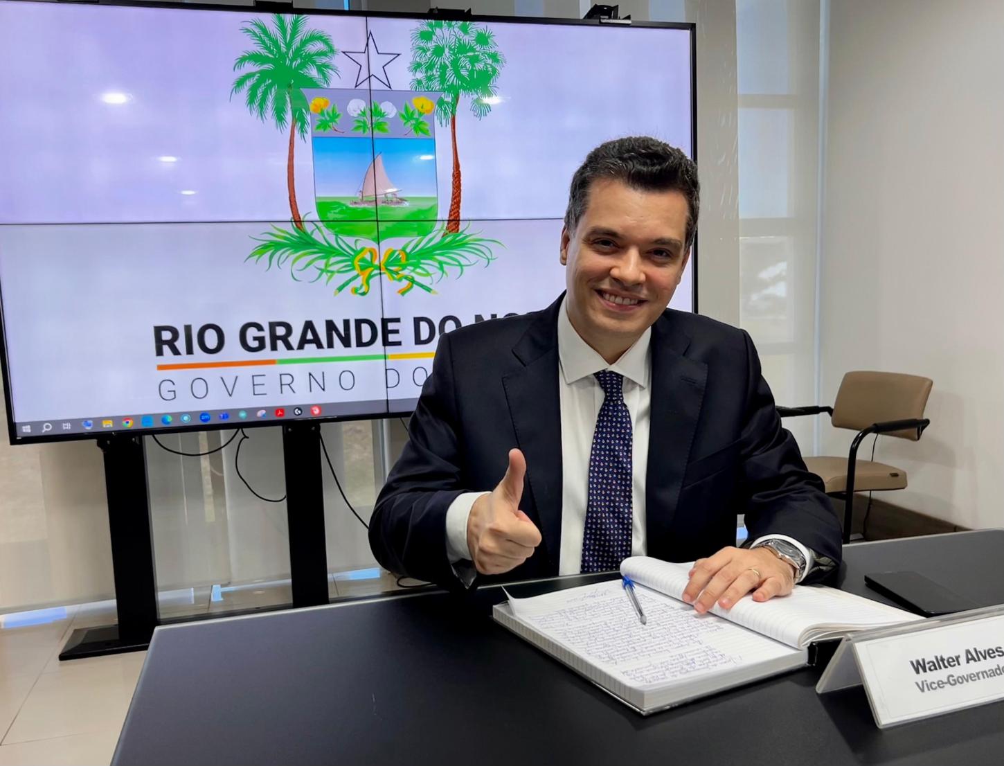 Walter vira governador novamente enquanto Fátima vai a Paris