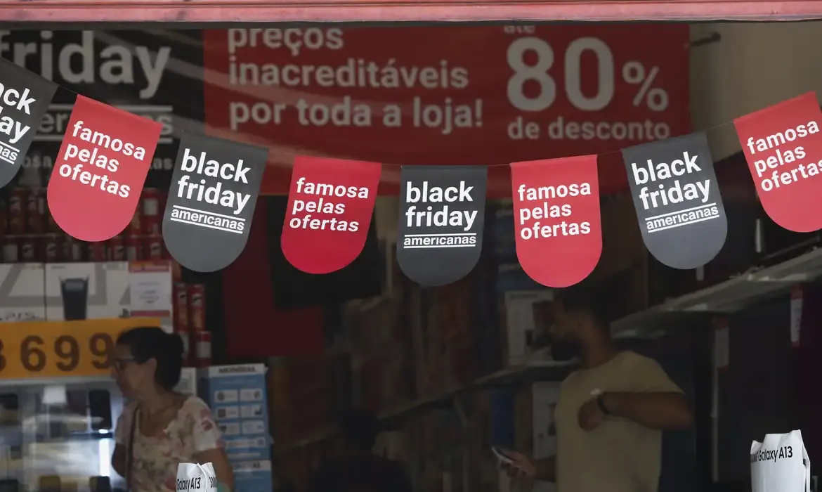 Varejo deve movimentar mais de R$ 73 milhões durante a Black Friday em Mossoró