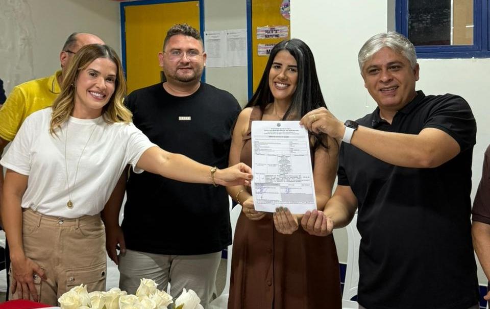 Dr. Artur Vale assina ordem de serviço de mais de meio milhão de reais para ampliação do CMEI