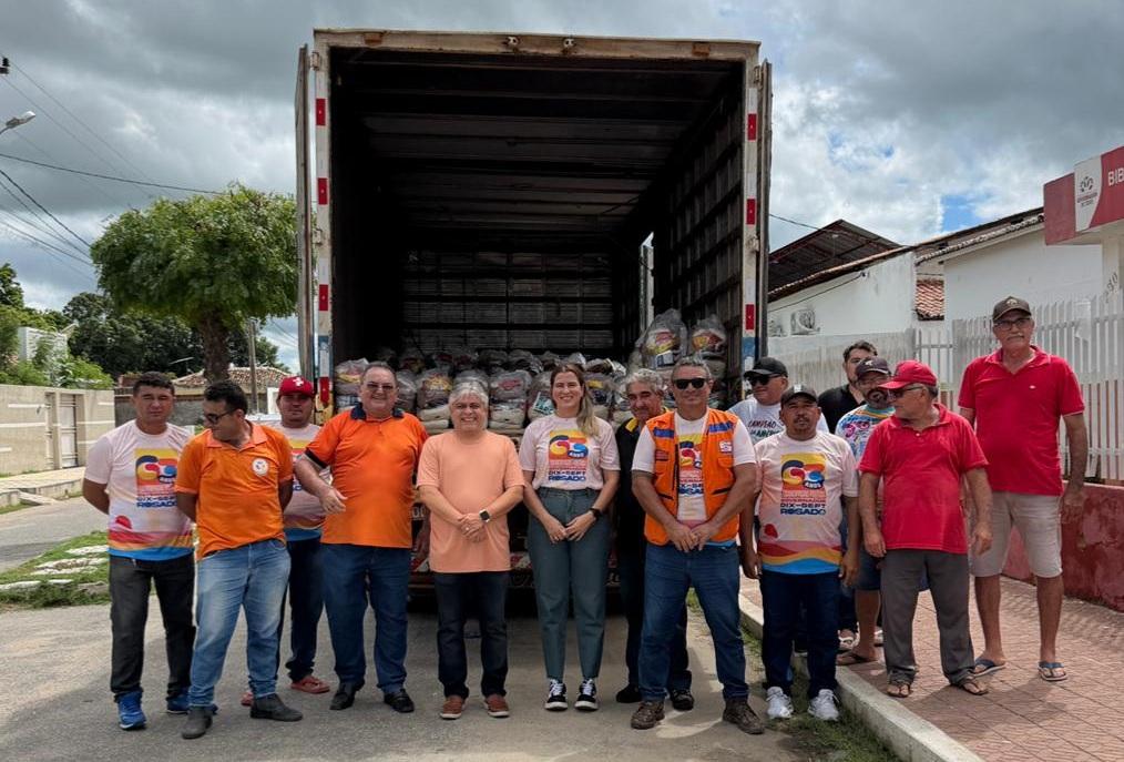 PREFEITURA DE GOVERNADOR DIX-SEPT ROSADO E GOVERNO FEDERAL DISTRIBUEM MAIS DE 21 TONELADAS DE ALIMENTOS À POPULAÇÃO