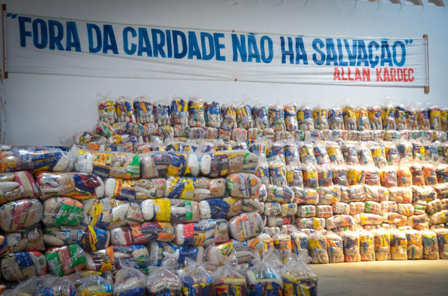 Mais de 10 mil cestas entregues no primeiro semestre reforçam mobilização contra a fome e evidenciam urgência da assistência alimentar