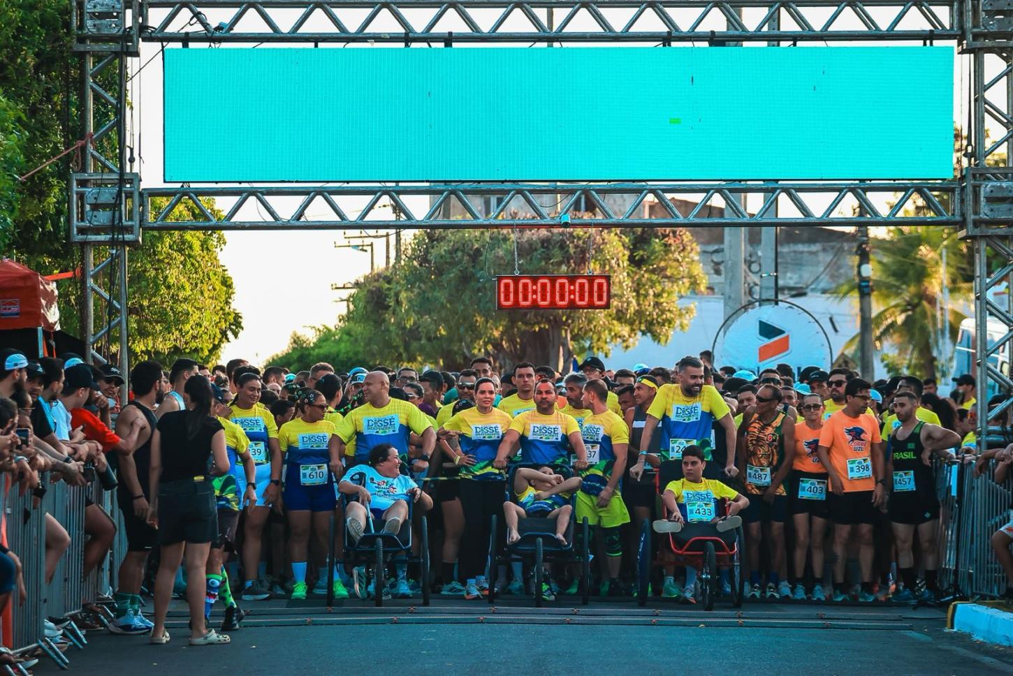 Corrida Dissé Independente reúne representantes de quase 40 municípios em Governador Dix-Sept Rosado