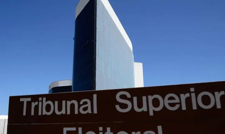 TSE estuda desativar canais políticos no WhatsApp 48h antes da eleição
